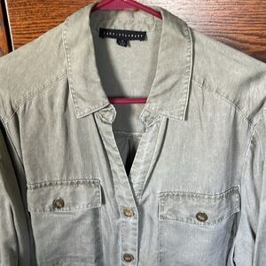 Jane & Delancey army green shirt